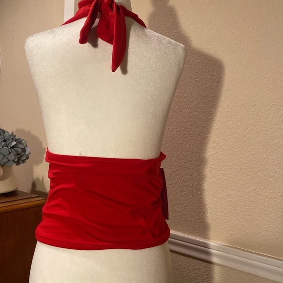 Princess Polly Scarlet Halter - Picture 3 of 7